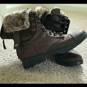 Size 8 faux fur boots